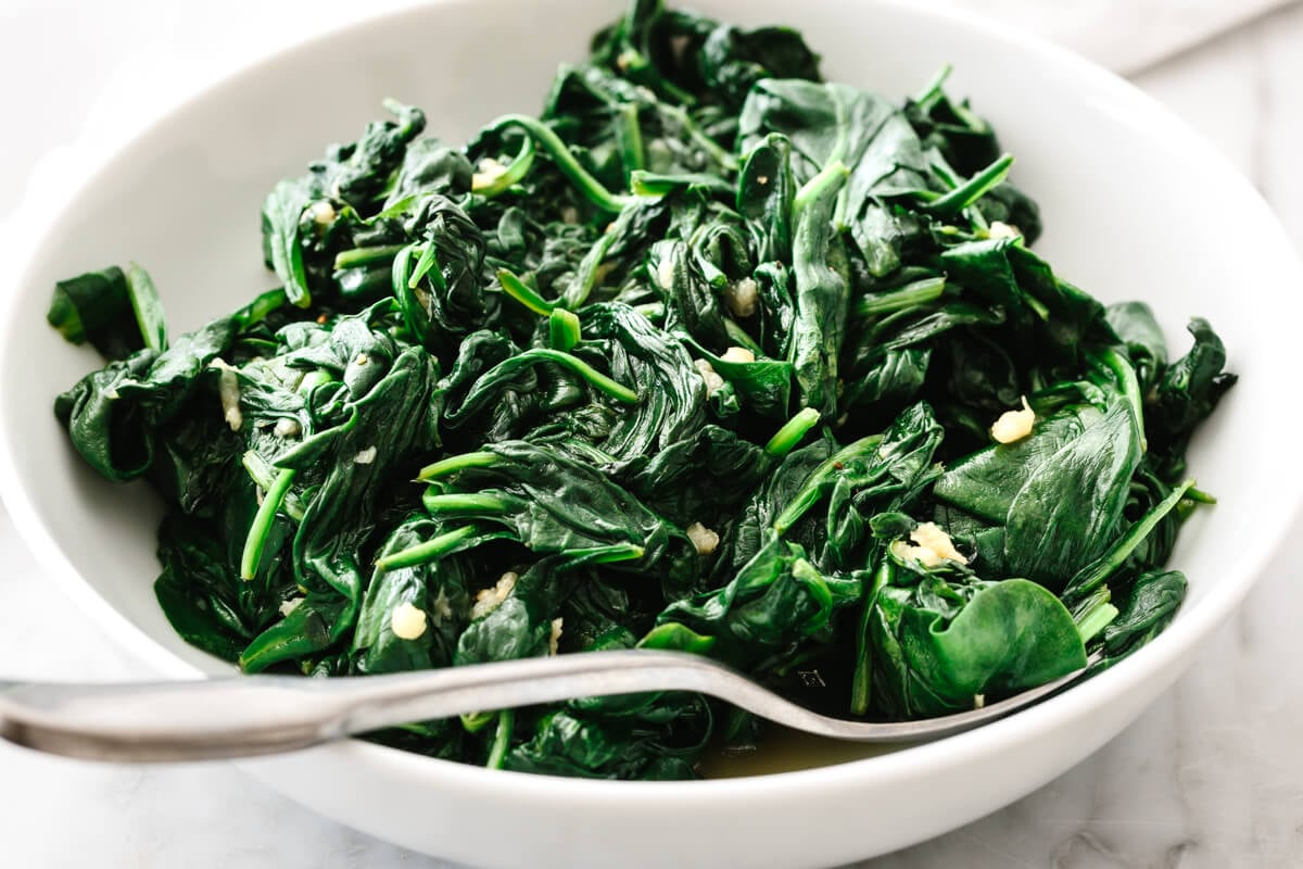 Minute Garlic Spinach: Your Guide to Flavorful & Easy Greens